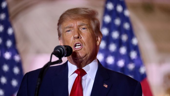 Trump pide a sus seguidores unidad en la «defensa pacífica» de su movimiento